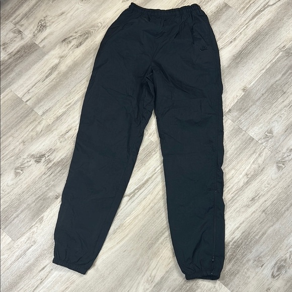 Vintage Nike Black Embroidered Logo Zippered Leg Nylon Windbreaker Track Pants S - Picture 3 of 8